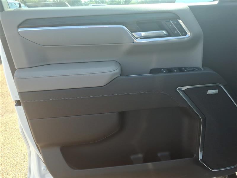 GMC Sierra 1500 SLT Crew Cab 4WD 2025