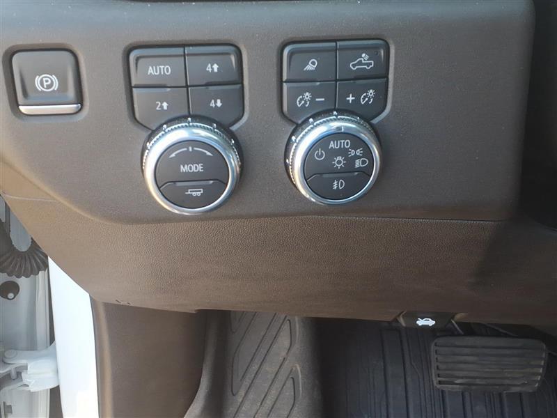 GMC Sierra 1500 SLT Crew Cab 4WD 2025