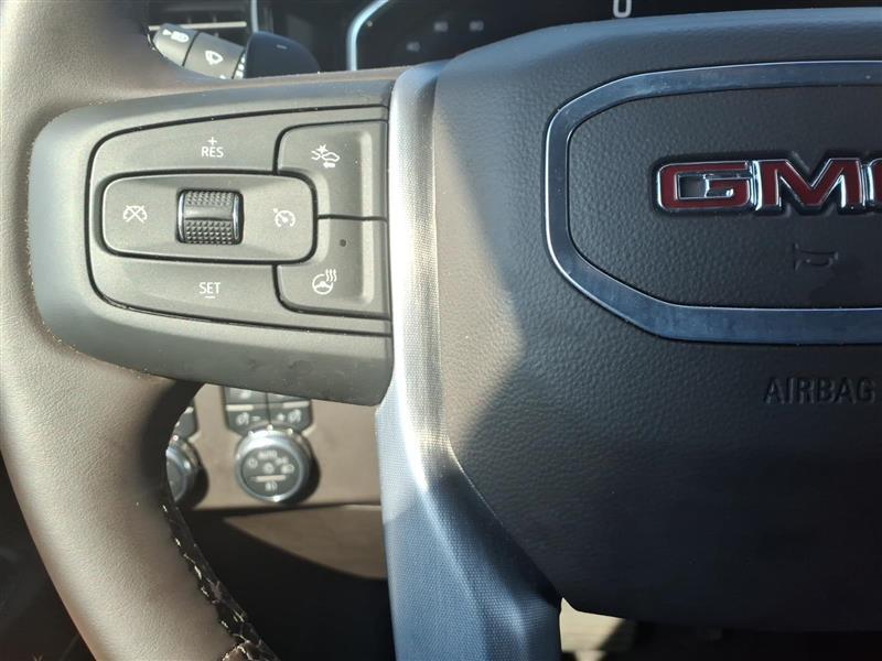 GMC Sierra 1500 SLT Crew Cab 4WD 2025