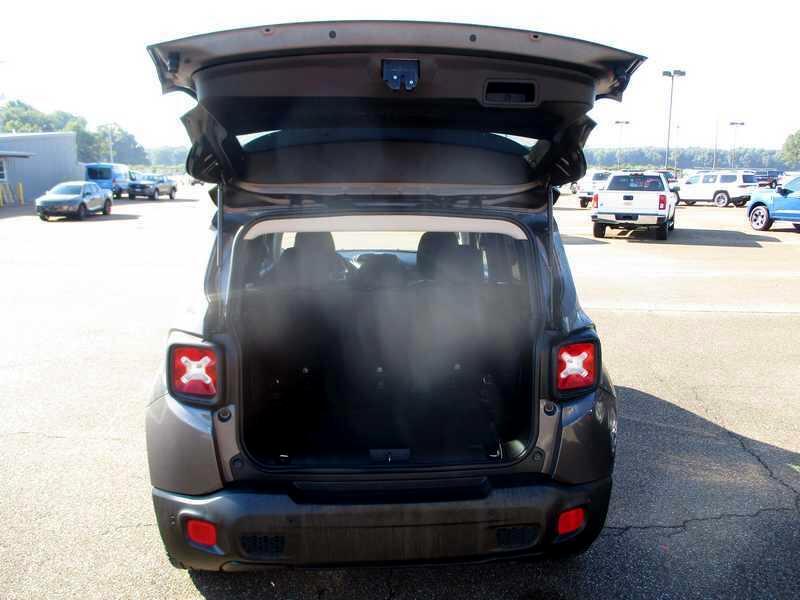 Jeep Renegade Latitude FWD 2018 Jeep Renegade Latitude FWD 2018