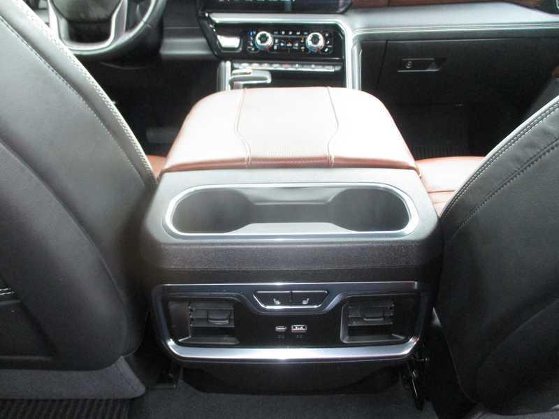 GMC Sierra 1500 Denali Ultimate Crew Cab 4WD 2025 GMC Sierra 1500 Denali Ultimate Crew Cab 4WD 2025