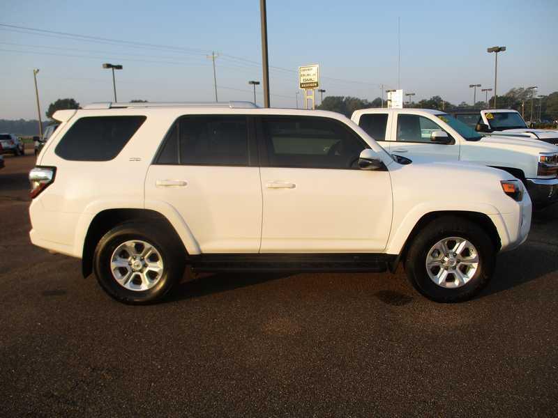 Toyota 4Runner SR5 2WD 2018 Toyota 4Runner SR5 2WD 2018
