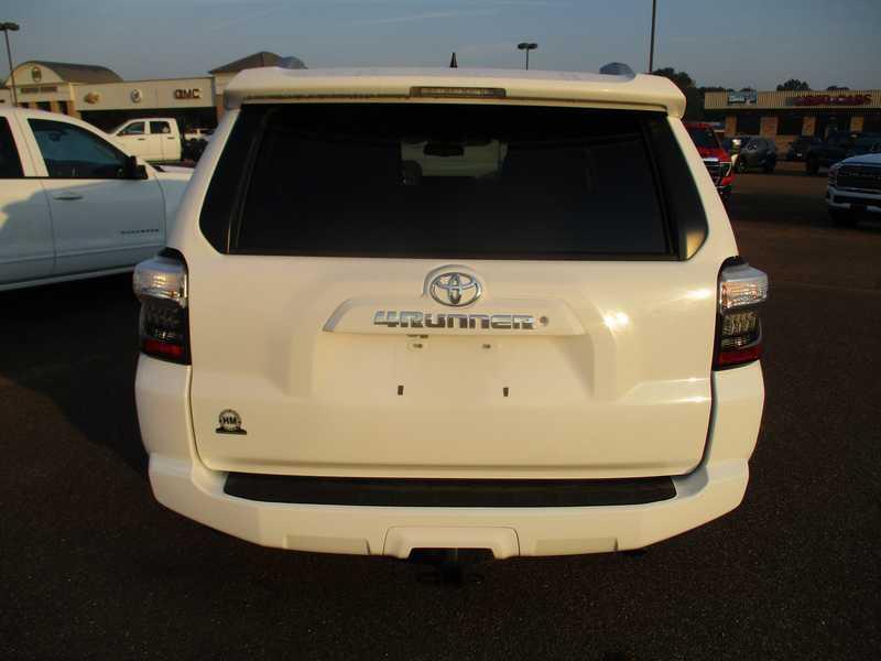 Toyota 4Runner SR5 2WD 2018 Toyota 4Runner SR5 2WD 2018