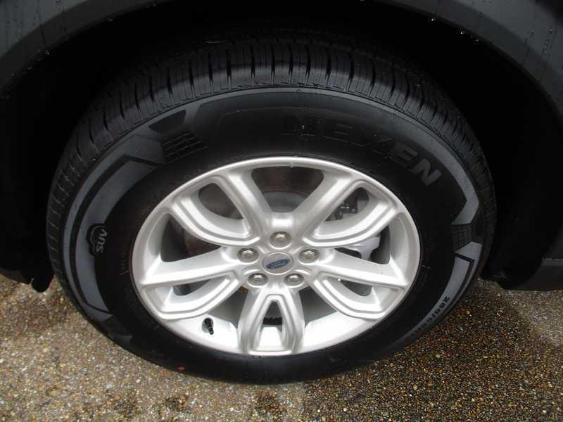 Ford Explorer Base 2021