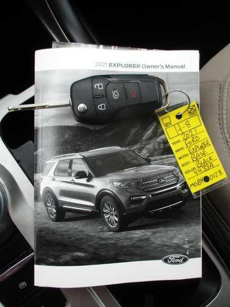 Ford Explorer Base 2021