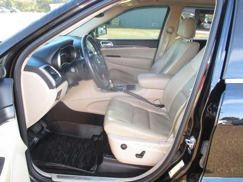 Jeep Grand Cherokee Limited 2WD 2021 Jeep Grand Cherokee Limited 2WD 2021
