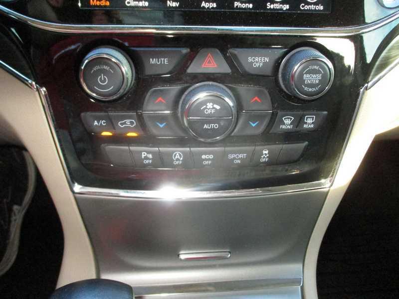 Jeep Grand Cherokee Limited 2WD 2021 Jeep Grand Cherokee Limited 2WD 2021
