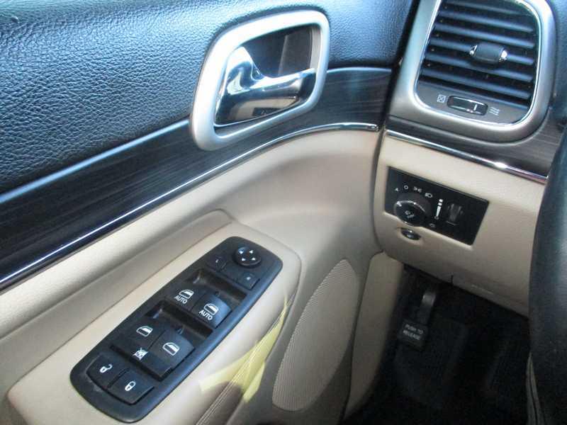 Jeep Grand Cherokee Limited 2WD 2021 Jeep Grand Cherokee Limited 2WD 2021