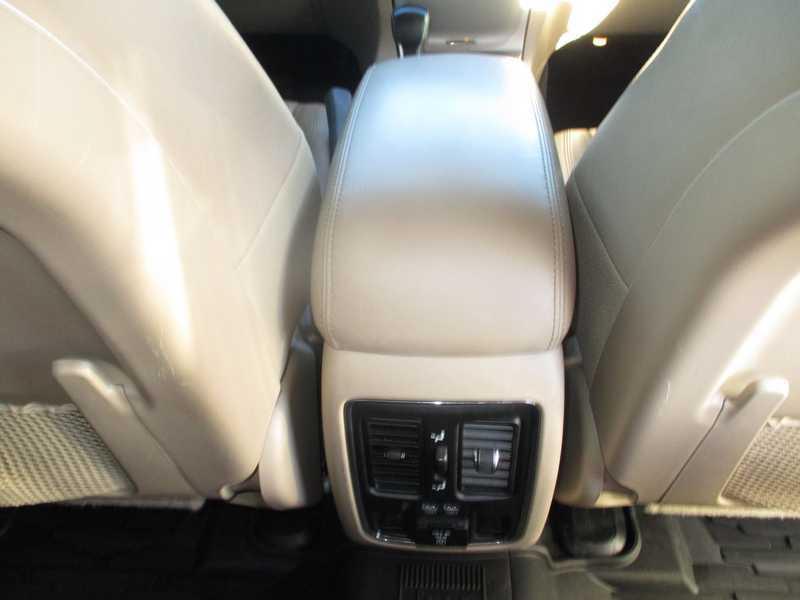 Jeep Grand Cherokee Limited 2WD 2021 Jeep Grand Cherokee Limited 2WD 2021
