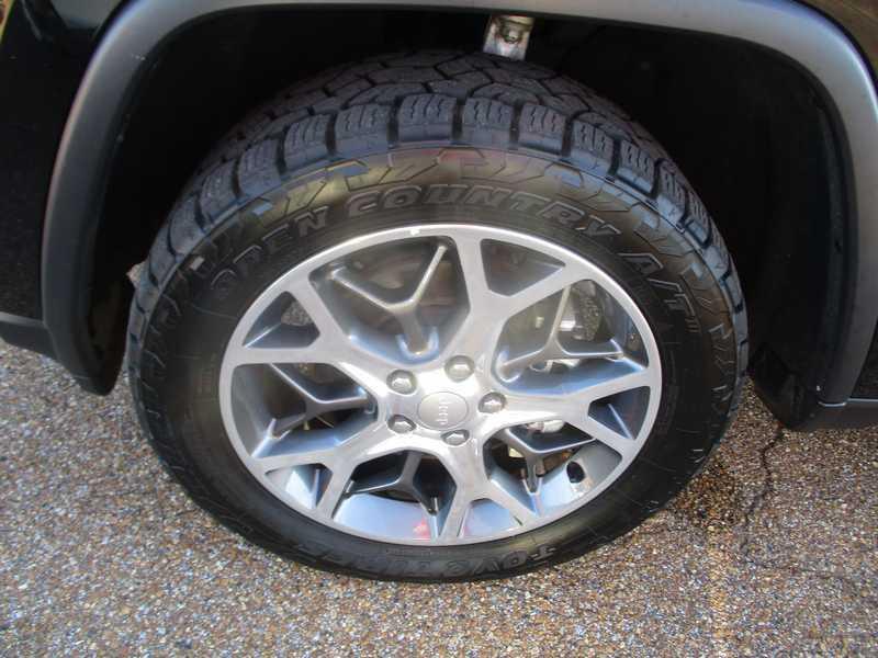 Jeep Grand Cherokee Limited 2WD 2021 Jeep Grand Cherokee Limited 2WD 2021