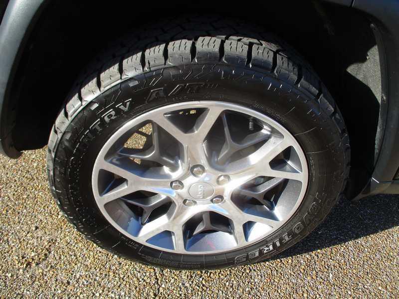 Jeep Grand Cherokee Limited 2WD 2021 Jeep Grand Cherokee Limited 2WD 2021