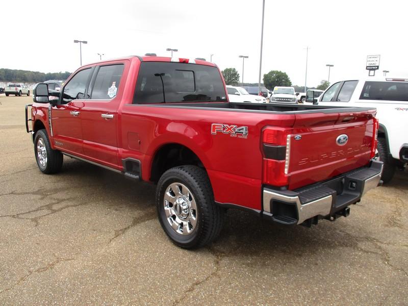2024 Ford F-250 Lariat photo 4