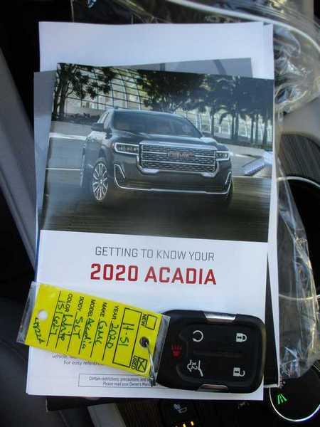 GMC Acadia SLT 2020