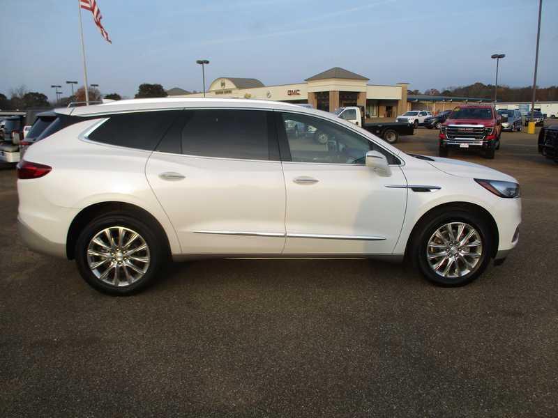 Buick Enclave Essence FWD 2020
