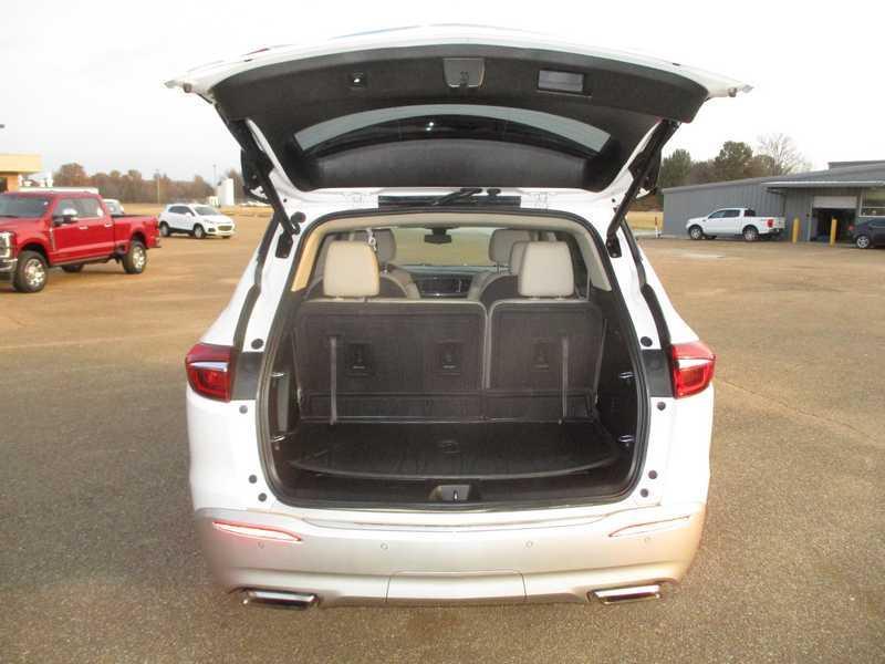 Buick Enclave Essence FWD 2020