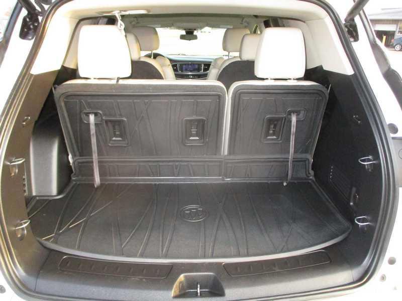 Buick Enclave Essence FWD 2020