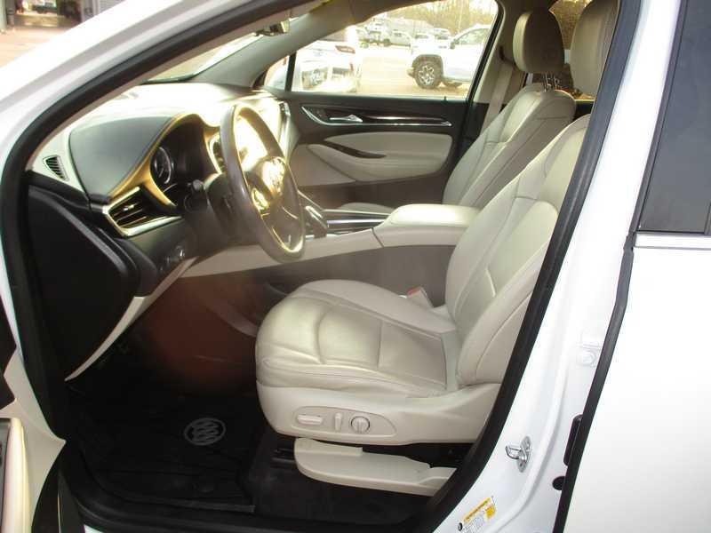 Buick Enclave Essence FWD 2020