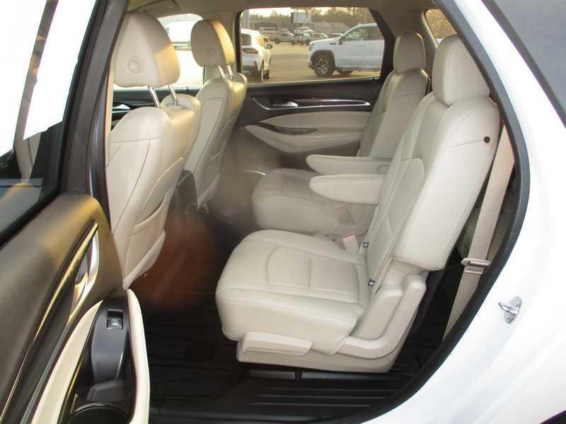 Buick Enclave Essence FWD 2020