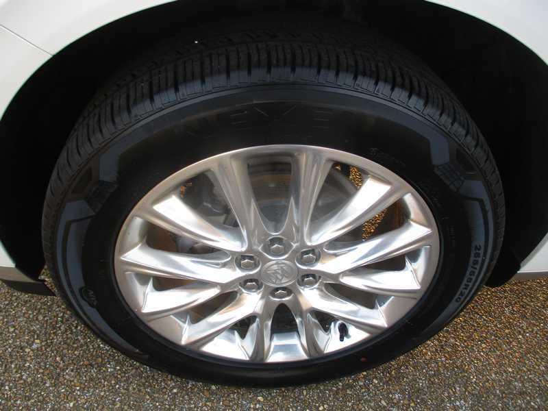 Buick Enclave Essence FWD 2020