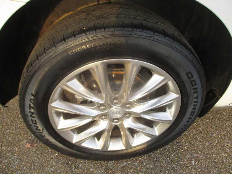 Buick Enclave Essence FWD 2020