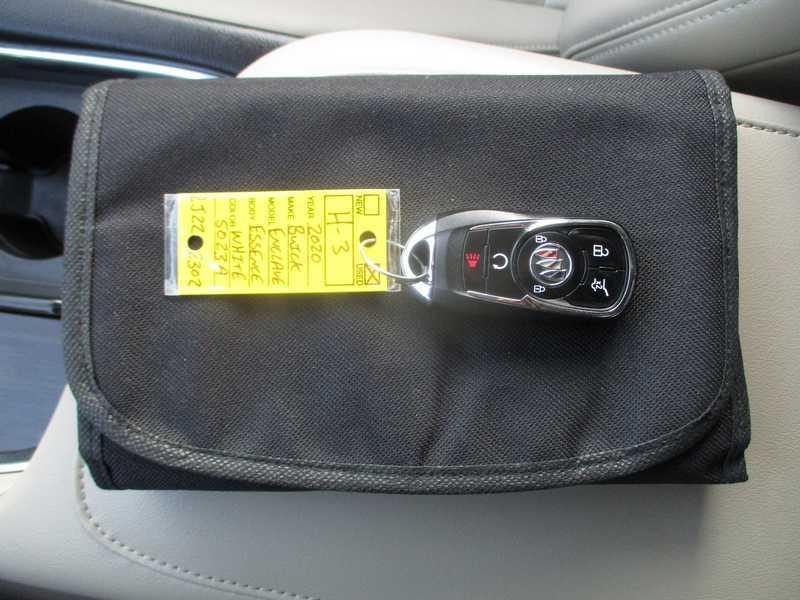 Buick Enclave Essence FWD 2020