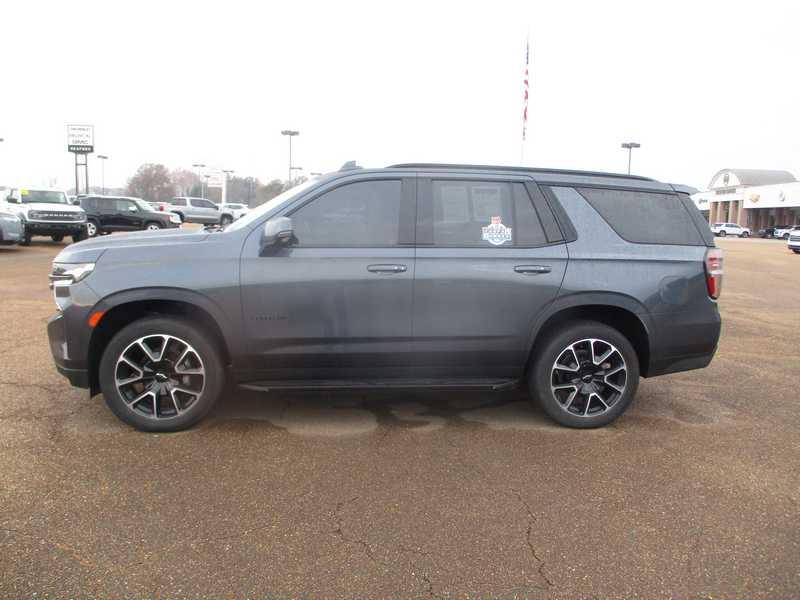 2021 Chevrolet Tahoe RST photo 3