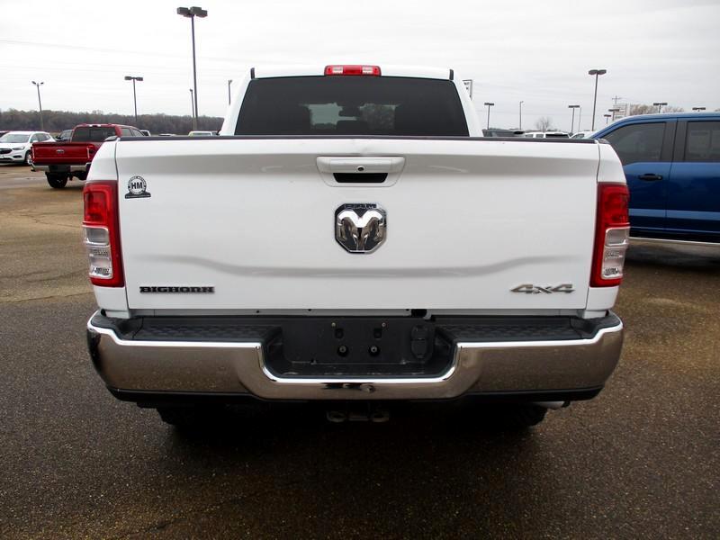 RAM 2500 Big Horn 4x4 Crew Cab 6'4" Box 2020