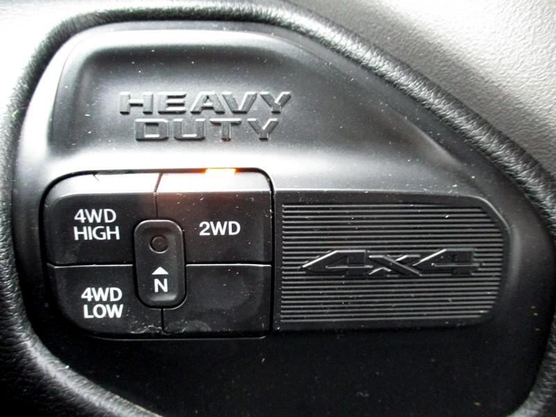 RAM 2500 Big Horn 4x4 Crew Cab 6'4" Box 2020