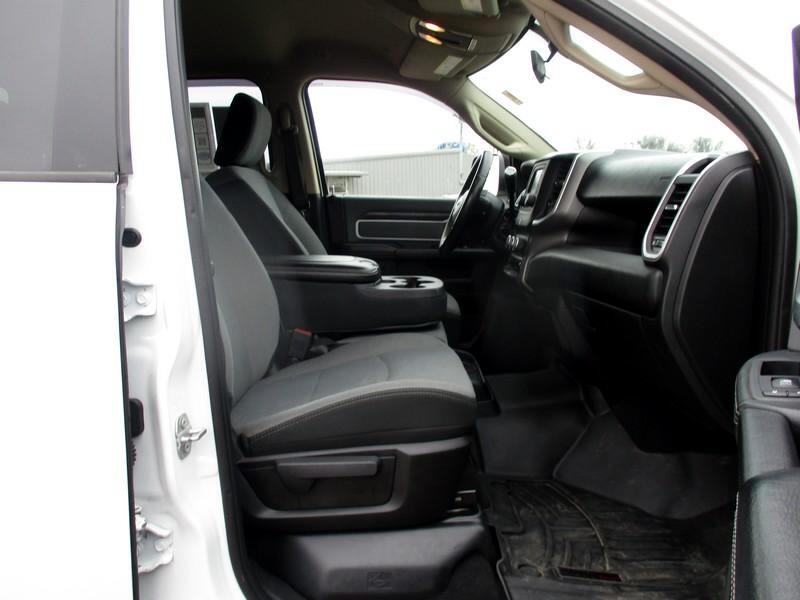 RAM 2500 Big Horn 4x4 Crew Cab 6'4" Box 2020