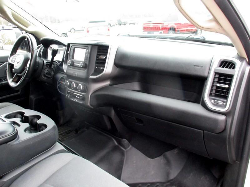 RAM 2500 Big Horn 4x4 Crew Cab 6'4" Box 2020