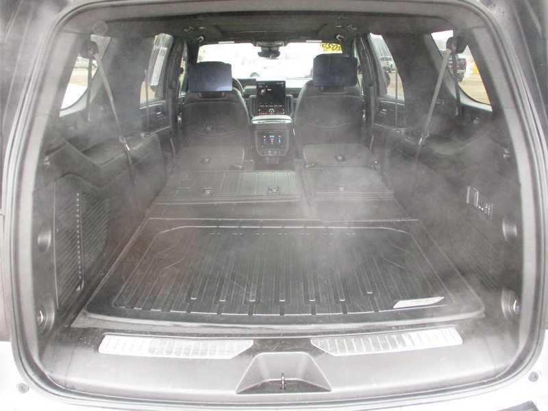 GMC Yukon XL AT4 Ultimate 4WD 2025