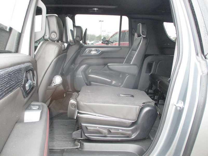 GMC Yukon XL AT4 Ultimate 4WD 2025