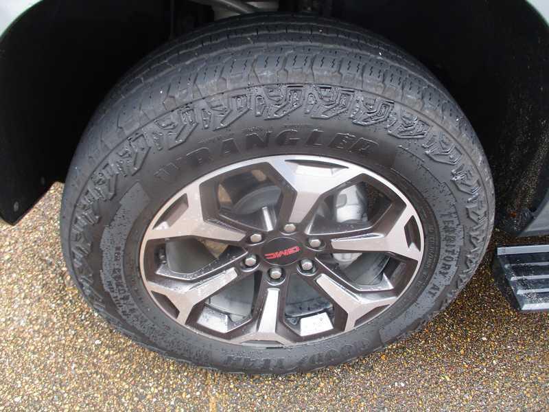 GMC Yukon XL AT4 Ultimate 4WD 2025