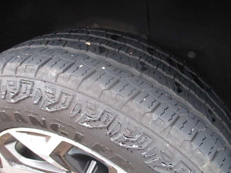 GMC Yukon XL AT4 Ultimate 4WD 2025