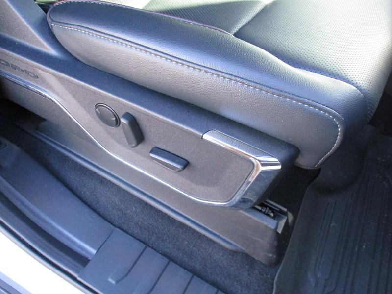 Ford F-150 Lariat SuperCrew 5.5-ft. Bed 4WD 2023