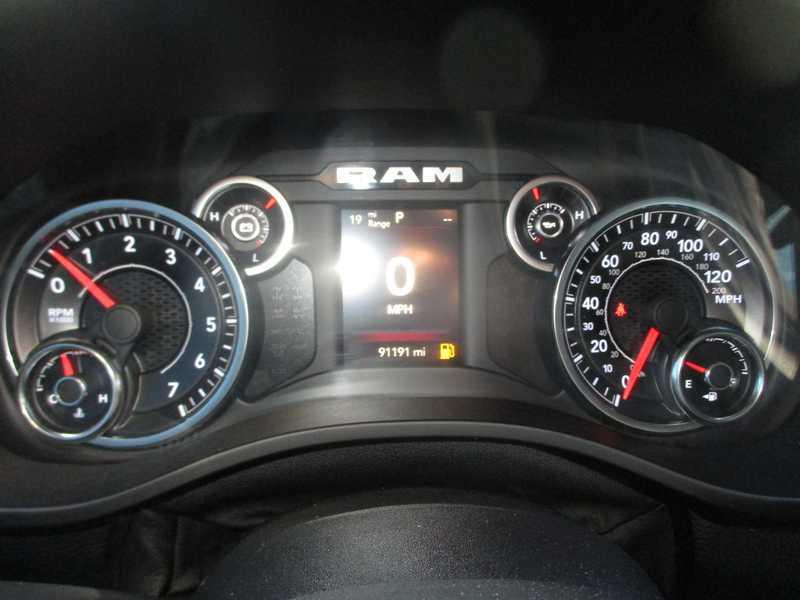 RAM 1500 Big Horn Quad Cab 4WD 2019