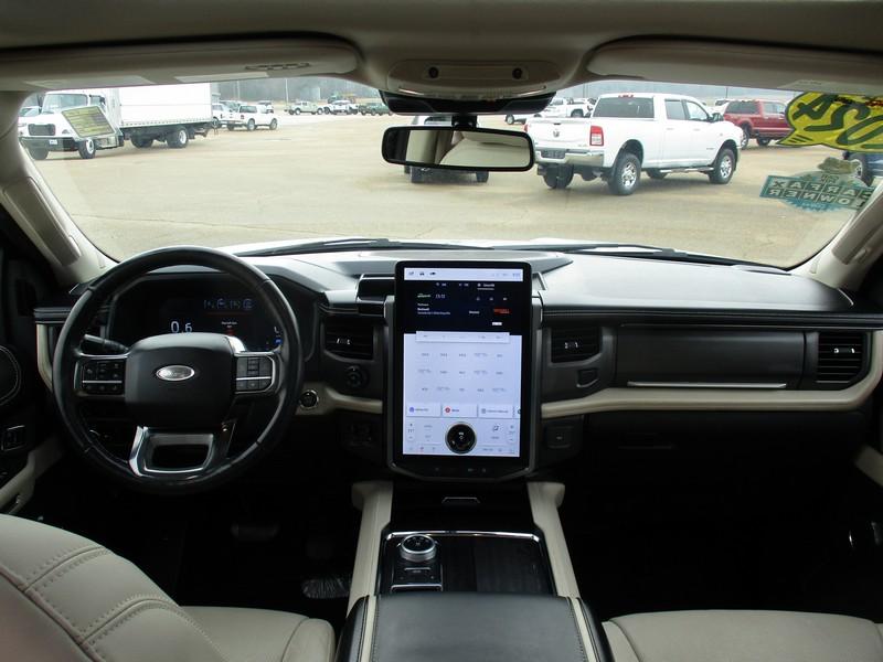 Ford Expedition Platinum 2024