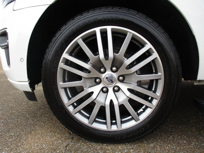 Ford Expedition Platinum 2024