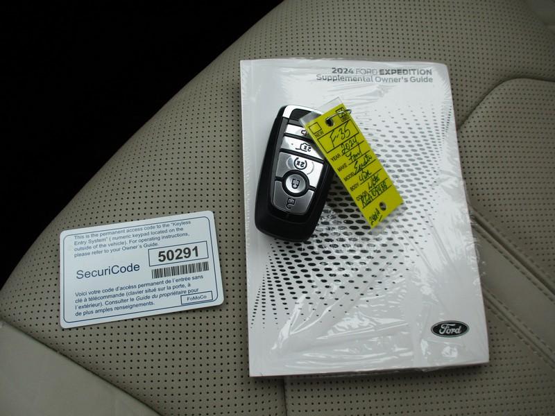 Ford Expedition Platinum 2024