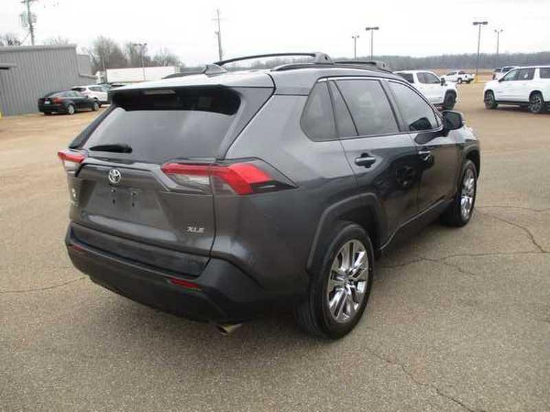 Toyota RAV4 XLE Premium 2019