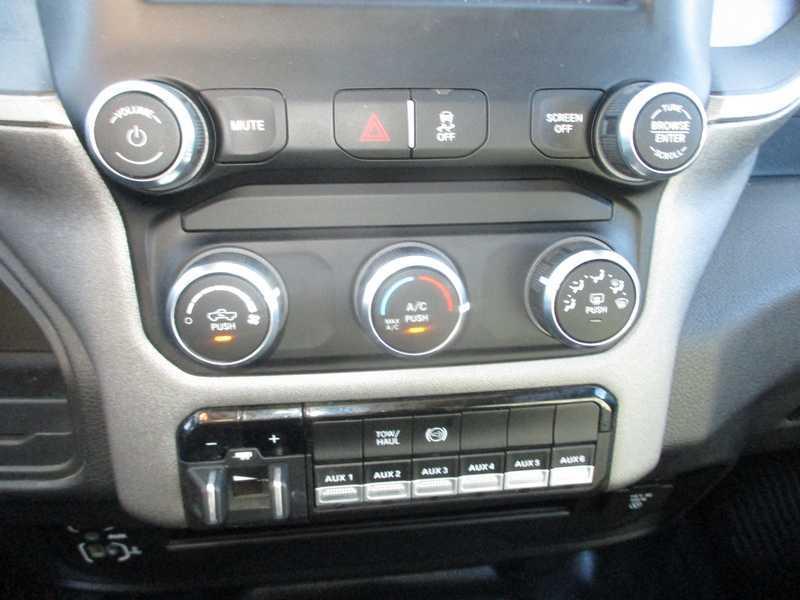 RAM 2500 Tradesman Crew Cab LWB 4WD 2023