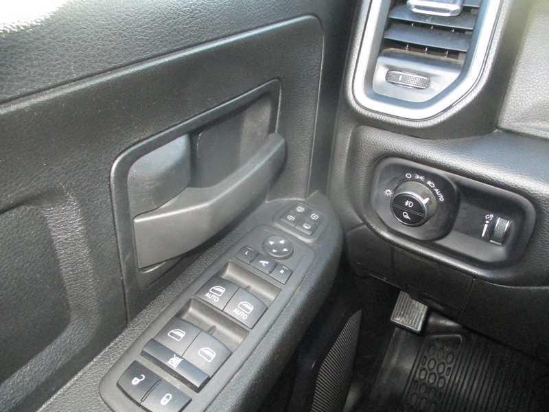 RAM 2500 Tradesman Crew Cab LWB 4WD 2023