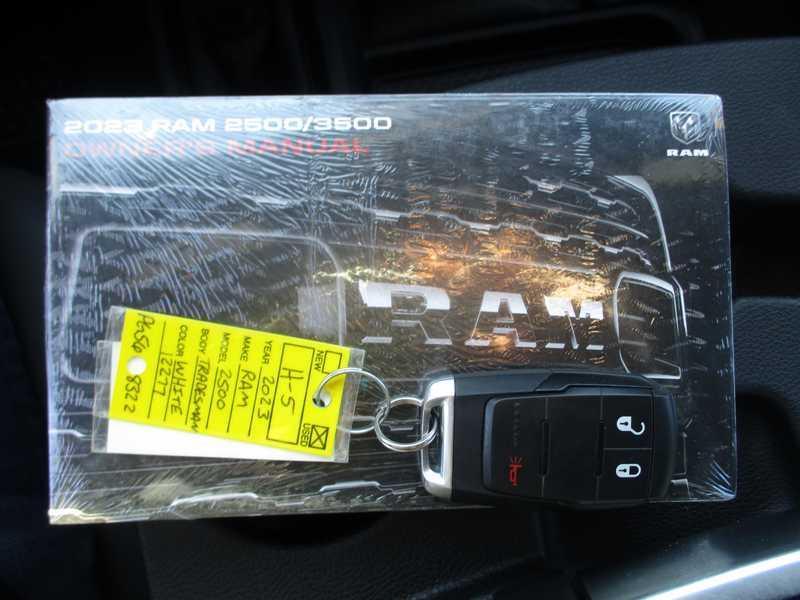 RAM 2500 Tradesman Crew Cab LWB 4WD 2023