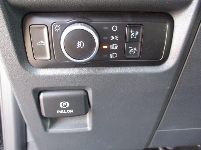 Ford F-150 STX 4WD SuperCrew 5.5' Box 2023