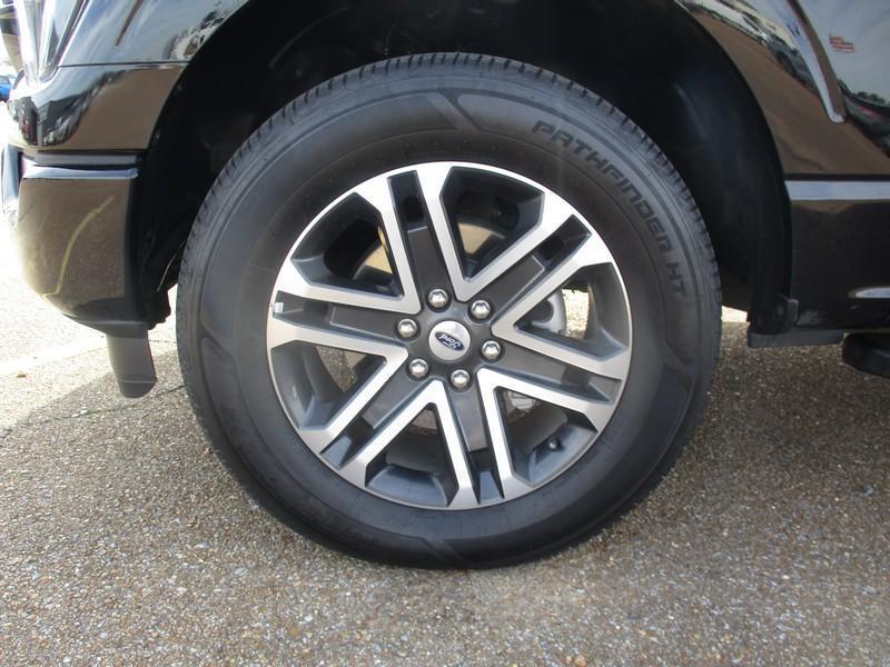 Ford F-150 STX 4WD SuperCrew 5.5' Box 2023