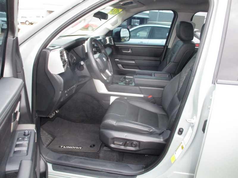 Toyota Tundra SR5 CrewMax 2WD 2022