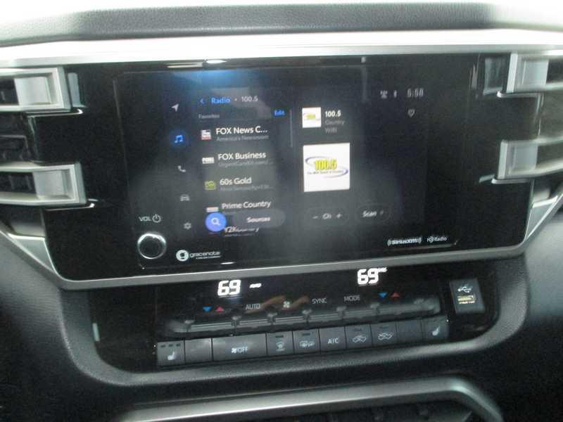 Toyota Tundra SR5 CrewMax 2WD 2022