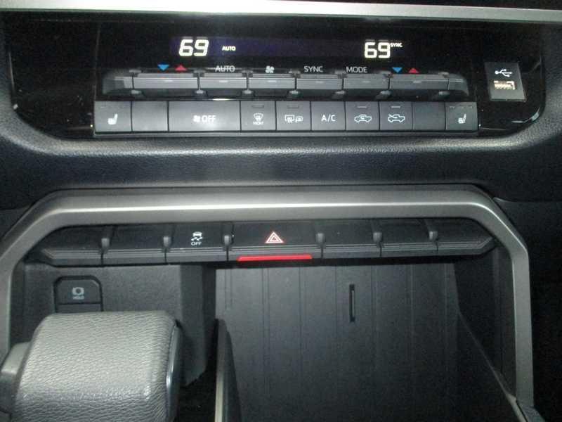 Toyota Tundra SR5 CrewMax 2WD 2022