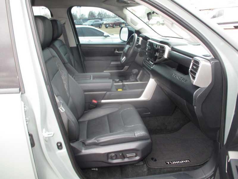 Toyota Tundra SR5 CrewMax 2WD 2022