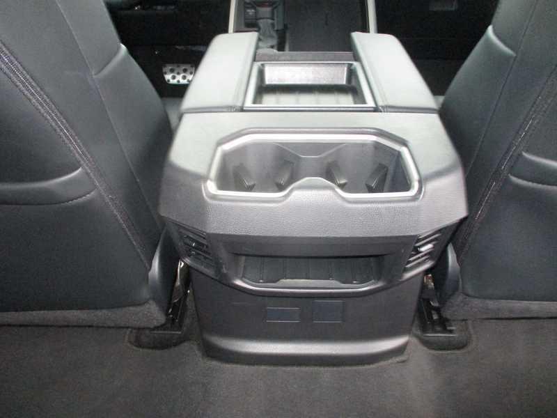 Toyota Tundra SR5 CrewMax 2WD 2022